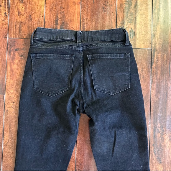 Old Navy Black Mid-Rise Wow Boot-Cut Jeans Size 0 - Picture 2 of 6